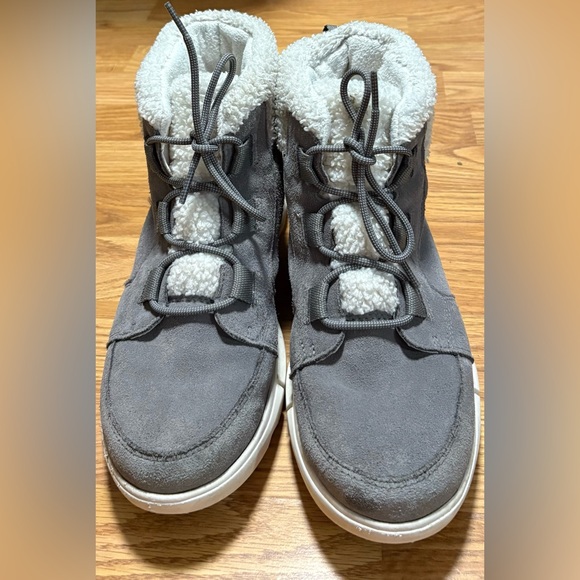 Sorel Women's Faux Fur Boots - Picture 7 of 8